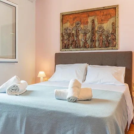 Moudilos 3 * Lixouri