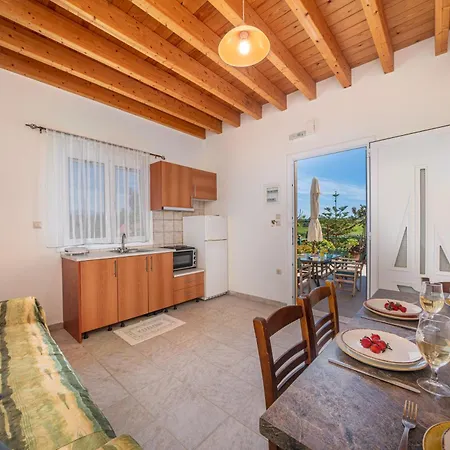 Moudilos 3 * Lixouri